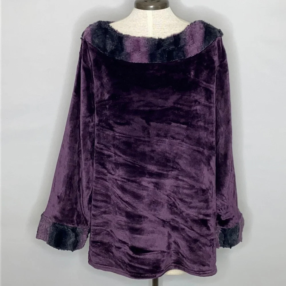 Adrienne Landau Faux Fur Purple Popover Top - Size 1X